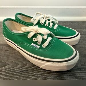 Green vans - New w/o Tags! Size 5.5 women’s